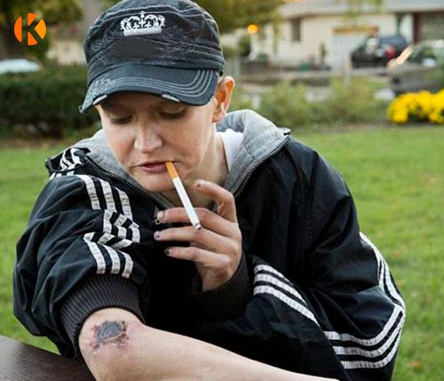 Женщина с сигаретой